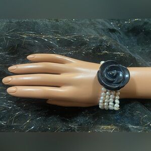 Genuine Pearl Back Carved Onyx Multi Strand Statement Stretch Bracelet #7093